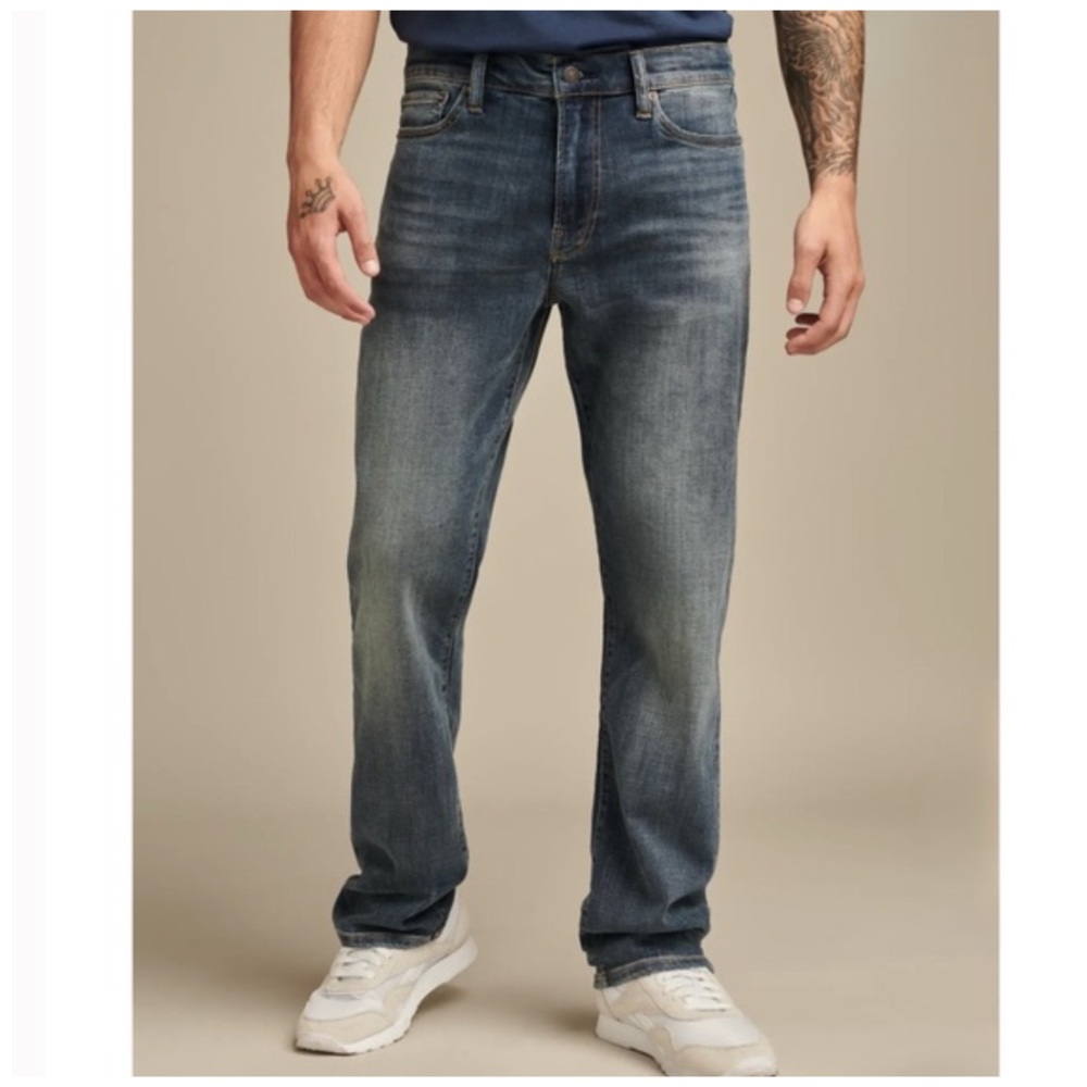 LUCKY BRAND • 363 Vintage Harrison Straight Coolmax Stretch Jeans - Picture 2 of 9